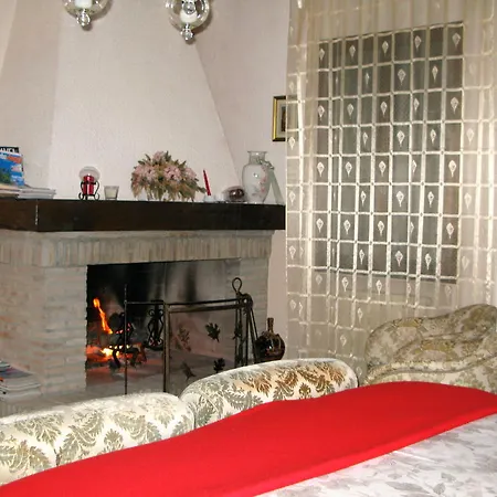 Giulia Castello di Serravalle